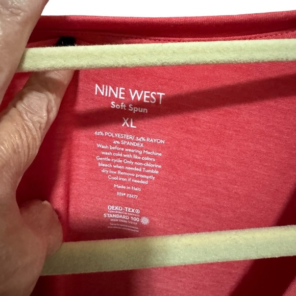 Nine West - soft spun tshirt - Coral- size XL NWT - Picture 3 of 5